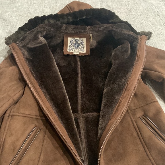 Esprit coat - Picture 4 of 8